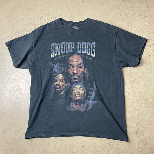 (L) 2020 Snoop Dogg Rap Band Tshirt faded black