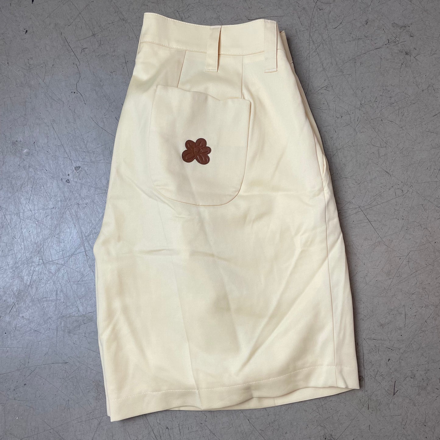 (L) Le Fleur Kurze Hose Chino Shorts Stoffhose helles gelb W32