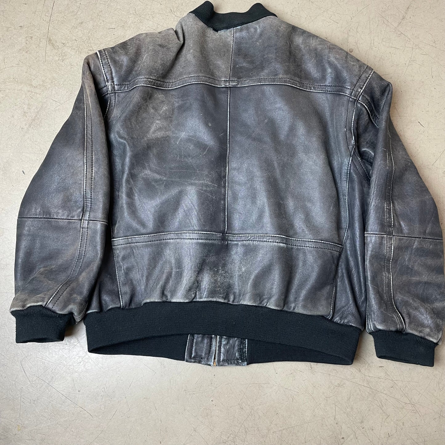 (M) Faded Repaired Vintage Leder Bomberjacke 48