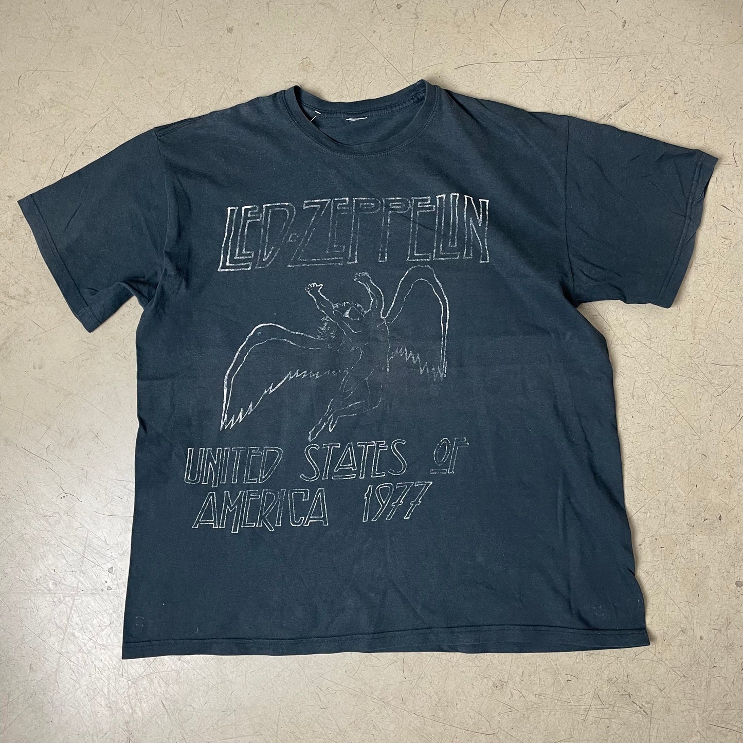 (L) Led Zeppelin Band Tshirt Faded schwarz