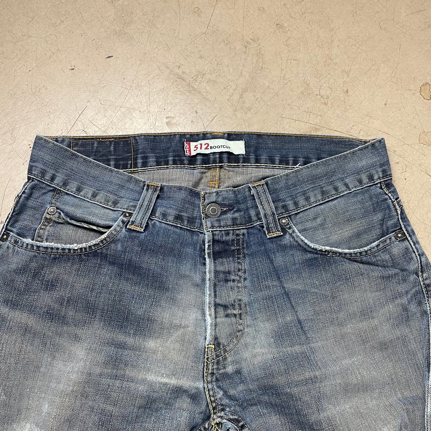 (L) Levi’s 512 Bootcut Jeanshose faded blau W32/L32