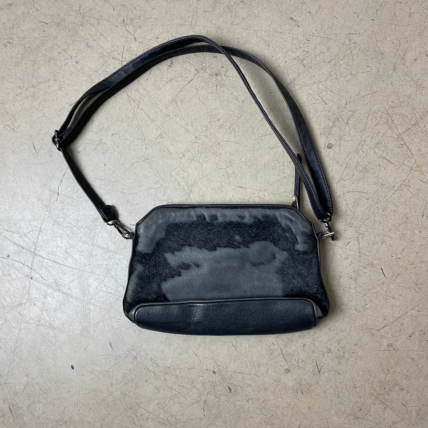 Massimo Dutti Cow Hide Kuhfell Ledertasche schwarz