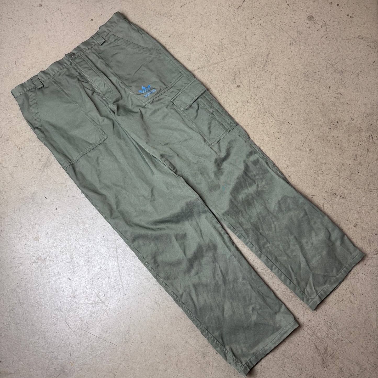 (L) Vintage Adidas Front Pocket Cargo Pants olivgrün