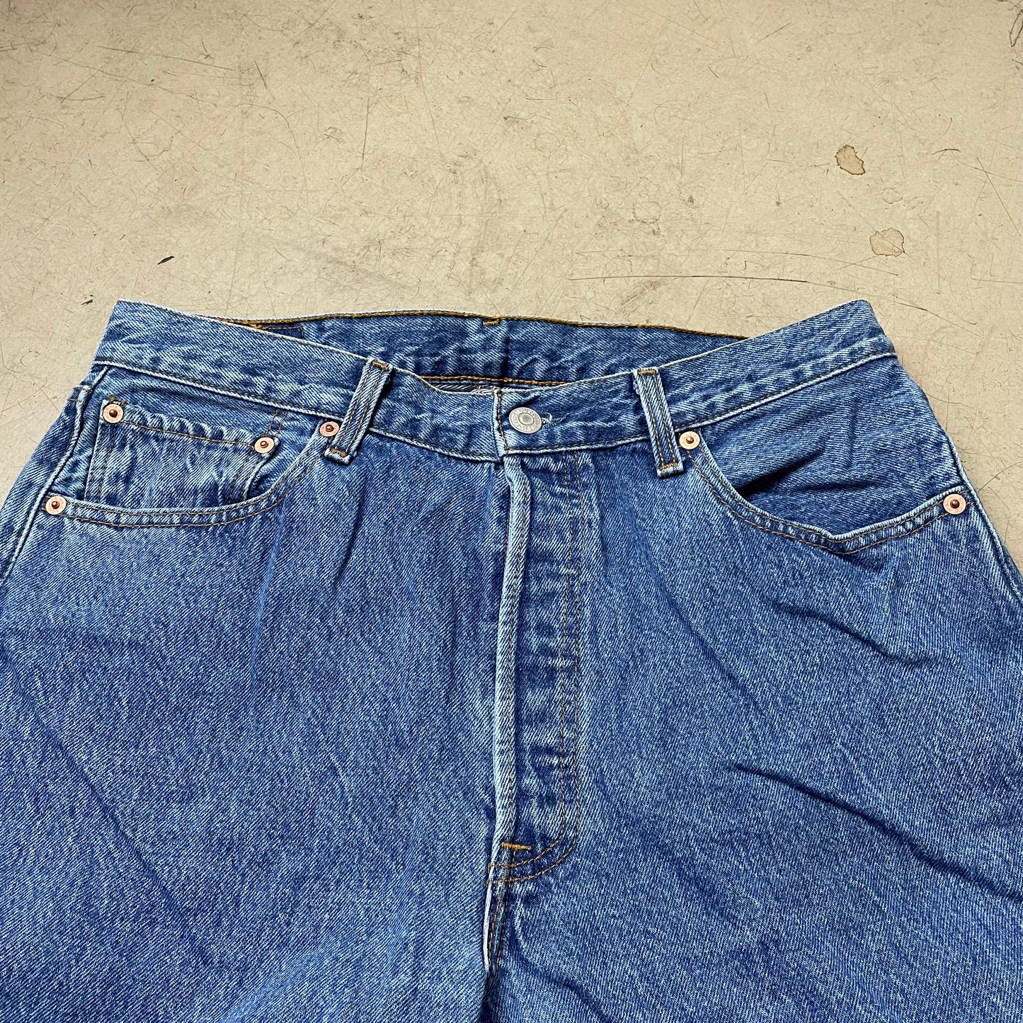 (L) Levi’s 501 Jeanshose hellblau W34L32