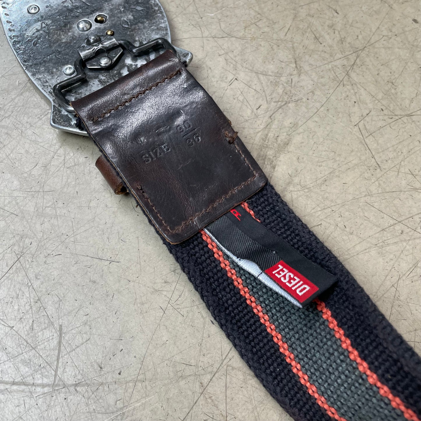 2000s Diesel Big Buckle Gürtel schwarz grau 106cm