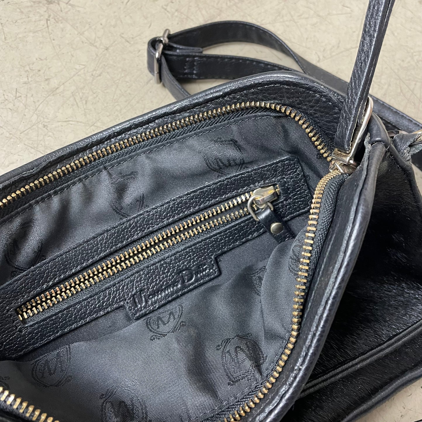 Massimo Dutti Cow Hide Kuhfell Ledertasche schwarz