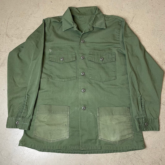 (L) 1970s OG107 Cotton Sateen US Army Hemd grün