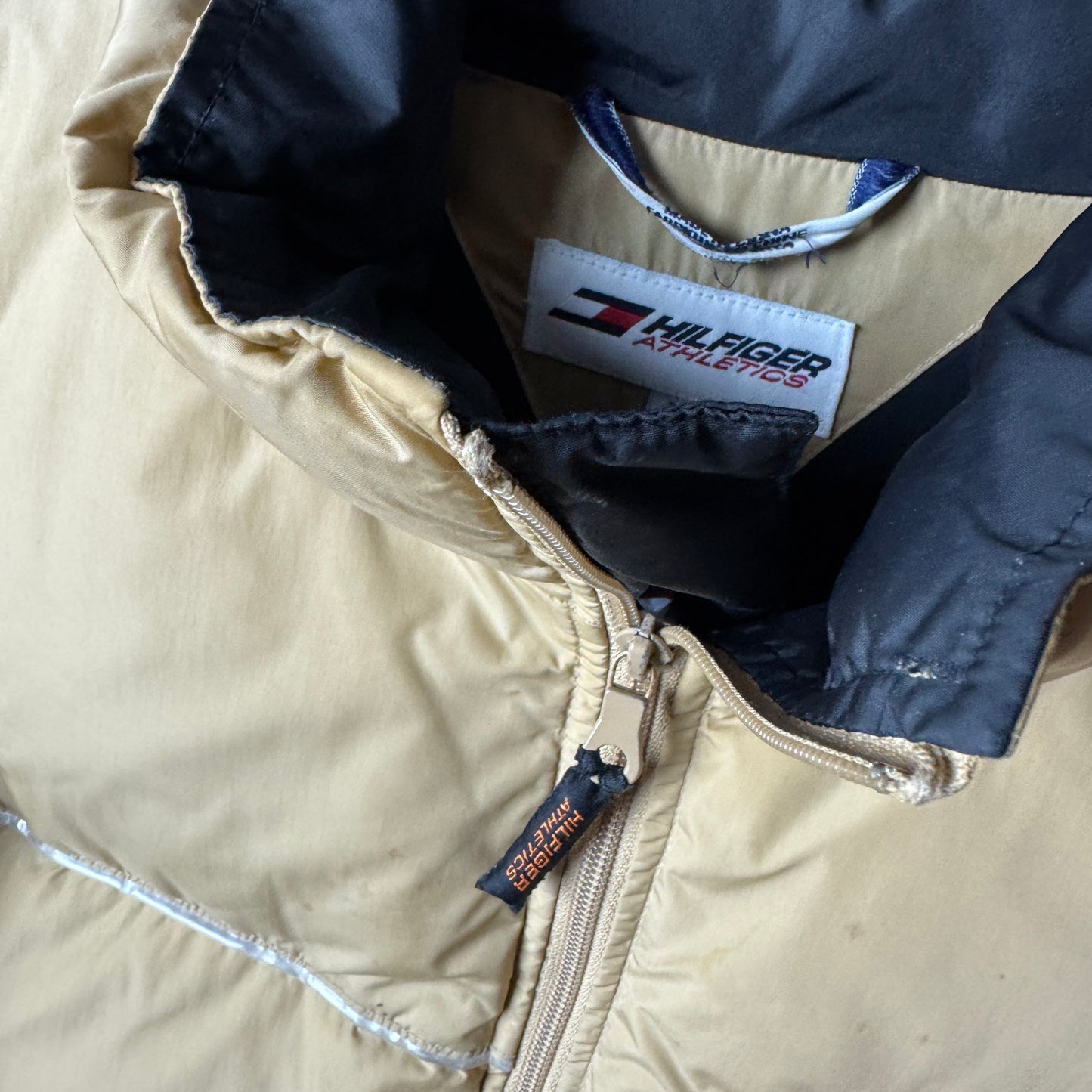 (L) TOMMY HILFIGER ATHLETICS PUFFER JACKET